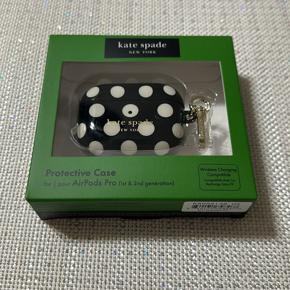 kate spade x Target Black White Polka Dot Apple AirPods Pro Protective Case - Picture 14 of 15